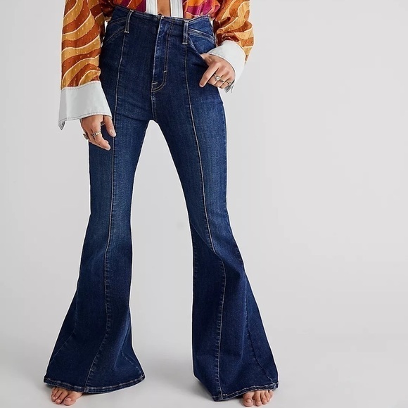 NWT - We The Free Timeless Retro Inspired Flair Denim Jeans - Picture 1 of 4